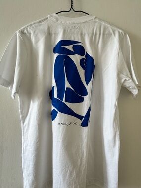 Matisse White Short Sleeve Tee with Blue Cutout Graphic
